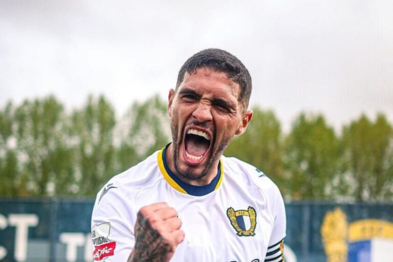 Vitória encaminha acerto com zagueiro que estava no futebol chinês