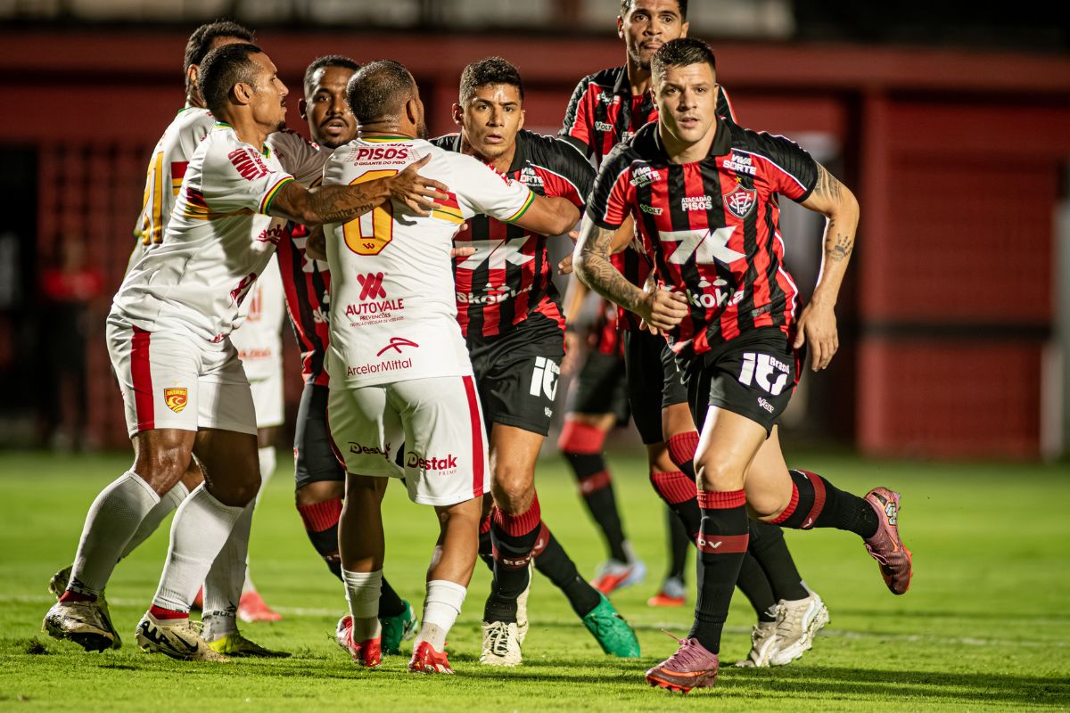 FICHA DO JOGO: Vitória 4x0 Juazeirense - Arena Rubro-Negra