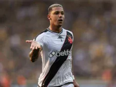 Vitória avança por David, e Vasco confirma proposta aceita por atacante