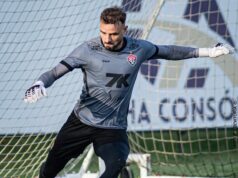 Vitória realiza coletivo e define logística para jogo contra o Palmeiras