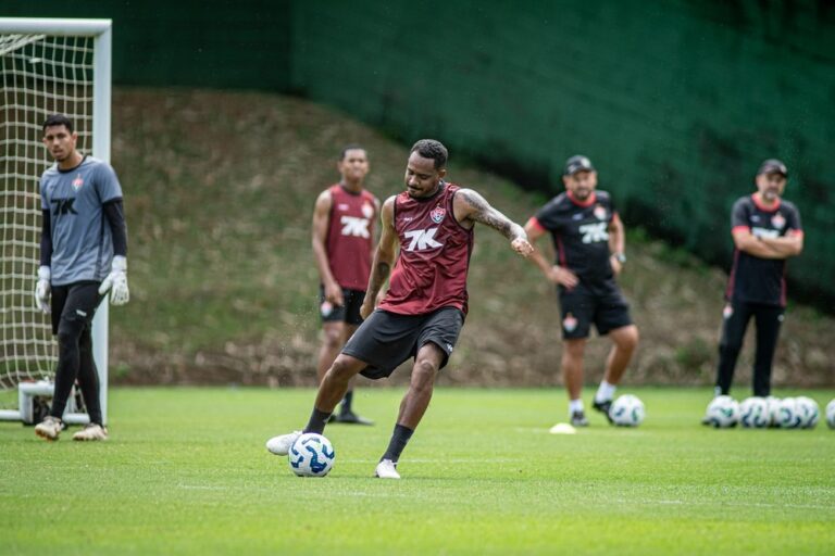 Recuperado de lesão, Edu volta aos treinos no Vitória