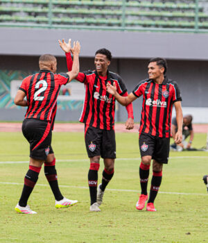 Vitória vence Criciúma por 2 a 1 na estreia do Brasileirão Sub-20