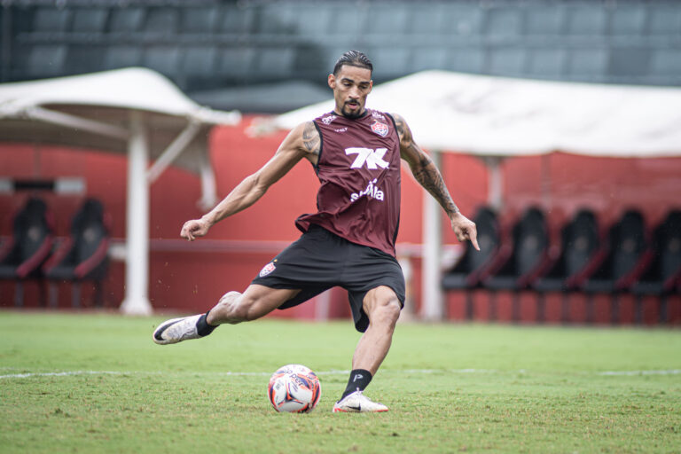 Vitória finaliza preparação para semifinal no Barradão