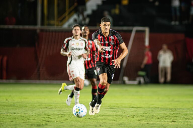 FICHA DO JOGO: Vitória 1×2 Flamengo
