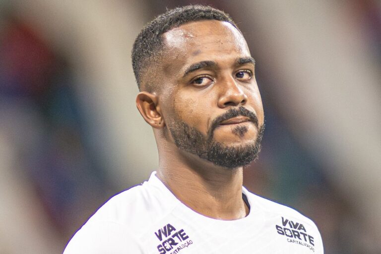 Edu passará por cirurgia e Vitória estima tempo de recuperação