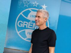 Treinador do Grêmio reclama de jogo contra o Vitória pelo Brasileirão