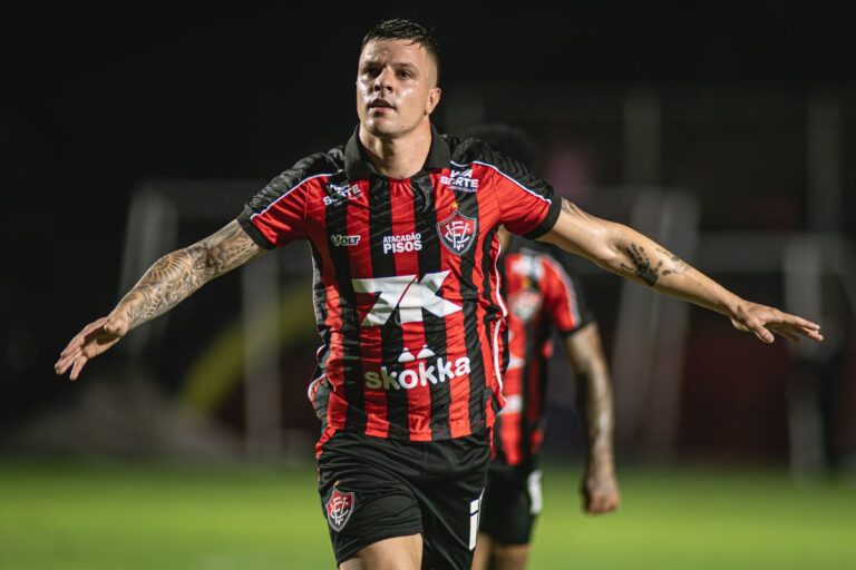 Renato Kayzer e Camutanga serão reavaliados para jogo contra o Cruzeiro