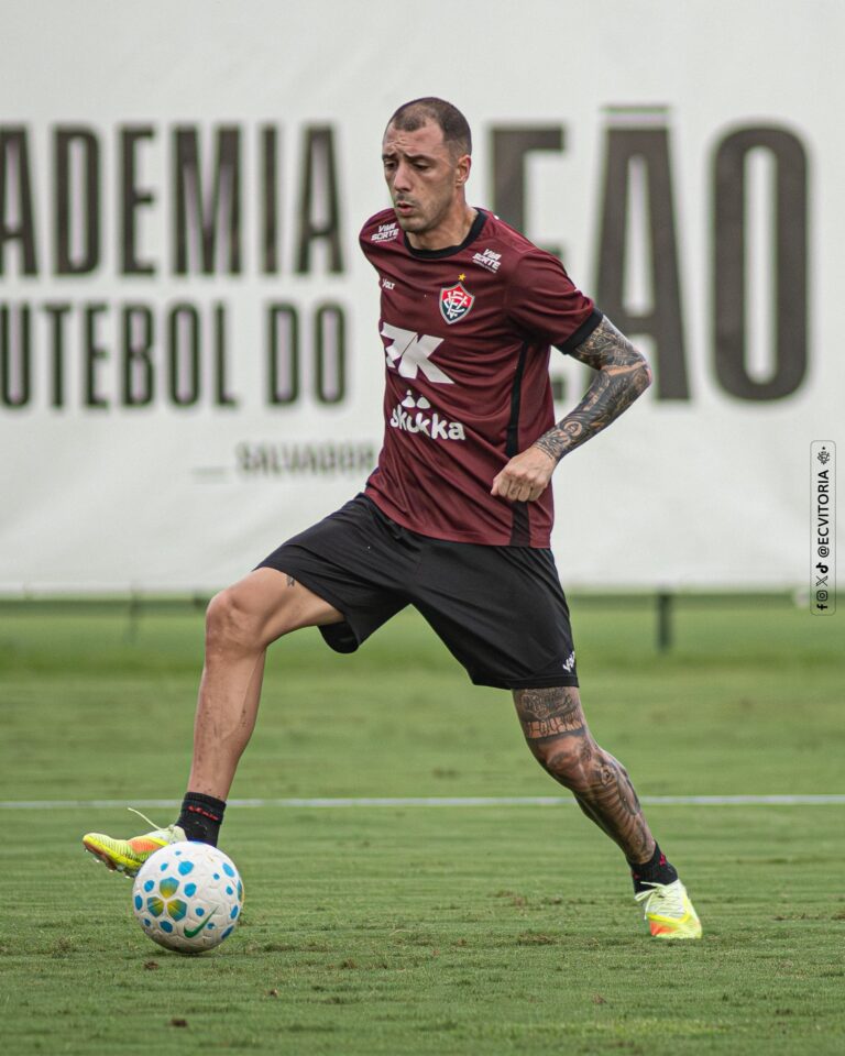 Vitória se reapresenta e inicia preparação para sequência fora de casa no Brasileirão