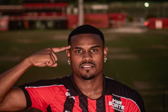 Vitória conta com retorno de Nathan Mendes para final do Baiano Nathan Mendes