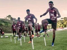 Vitória finaliza preparação e embarca para Maceió com 23 relacionados