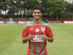 Vitória avalia Renê, e Portuguesa define preço do atacante