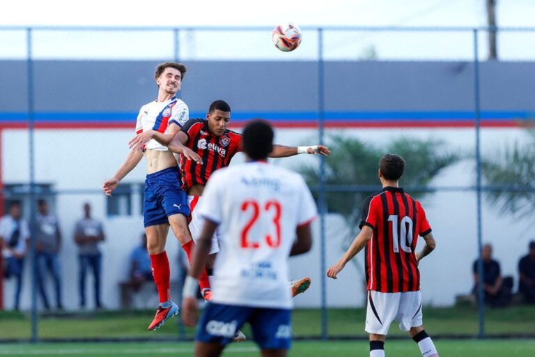 Almaraz marca e Vitória empata no clássico Ba-Vi do Brasileiro sub-20