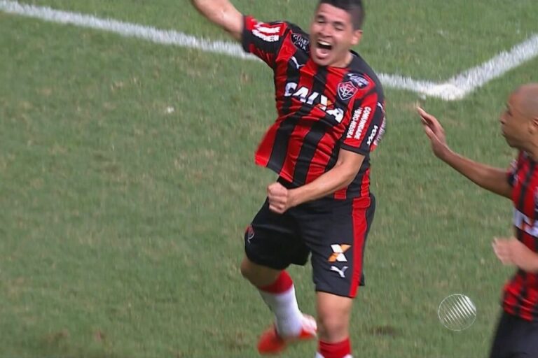 Ex-jogador do Vitória, Diego Renan anuncia aposentadoria do futebol