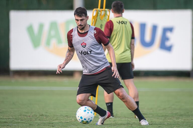 Com Claudinho, Vitória se apresenta focando no Fluminense