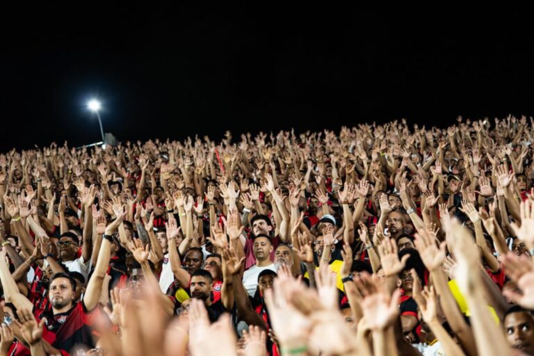 Torcida do Vitória no Barradão