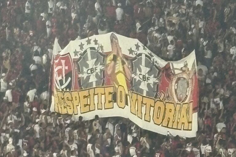 Vitória é punido pelo STJD após protesto contra a CBF