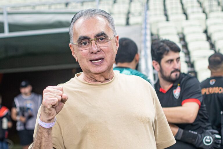 Vitória planeja reformulação do elenco para o segundo semestre