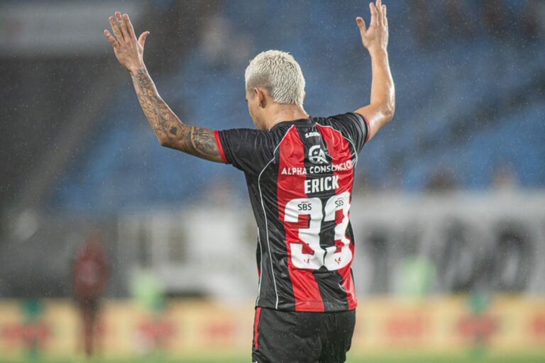 Fortaleza x Vitória: onde assistir AO VIVO a partida de ida das finais da Copa do Nordeste