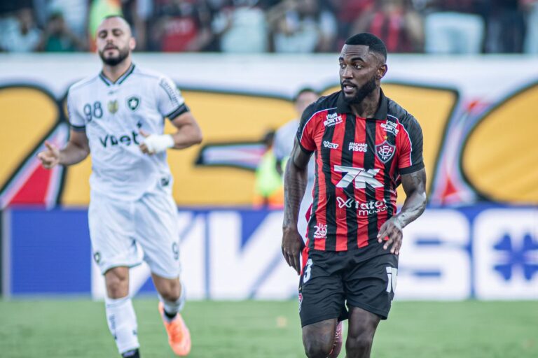 CBF marca data de jogo atrasado entre Botafogo e Vitória
