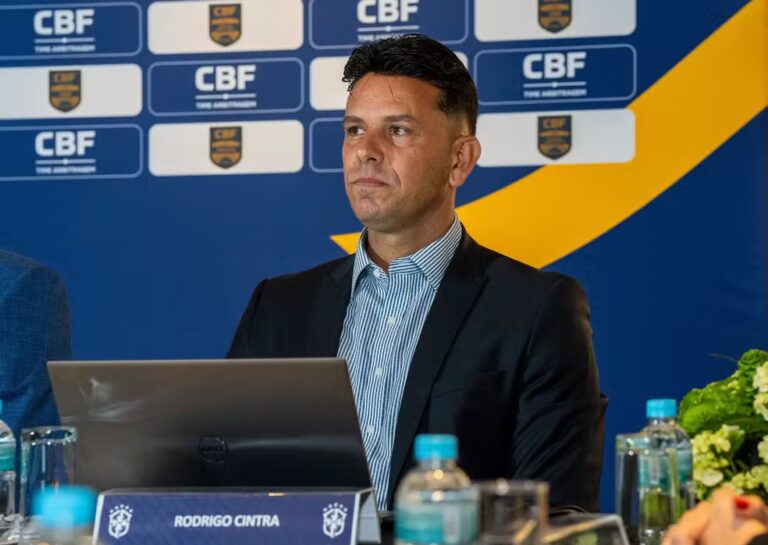 CBF confirma saída de Rodrigo Cintra da arbitragem brasileira