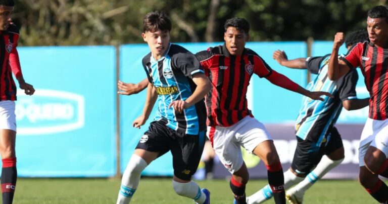 Vitória vence o Grêmio e desencanta no Brasileirão sub-17