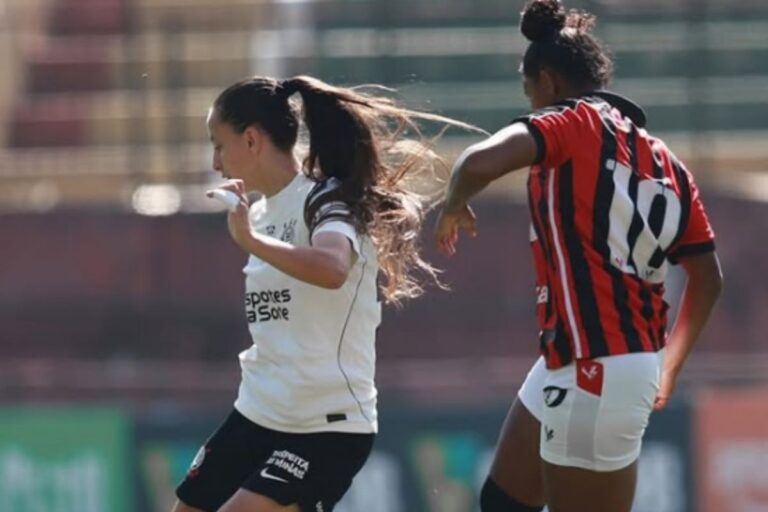 Vitória leva goleada do Corinthians no Brasileiro Feminino