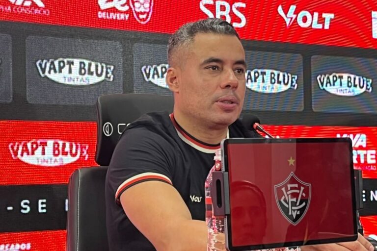 Vitória relaciona 25 jogadores para encarar o Botafogo