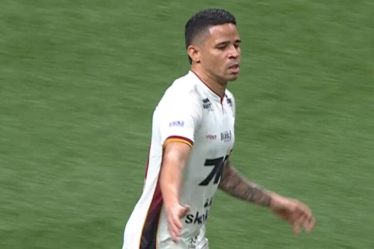 Erick lamenta derrota, aponta erros e pede foco na Copa do Brasil