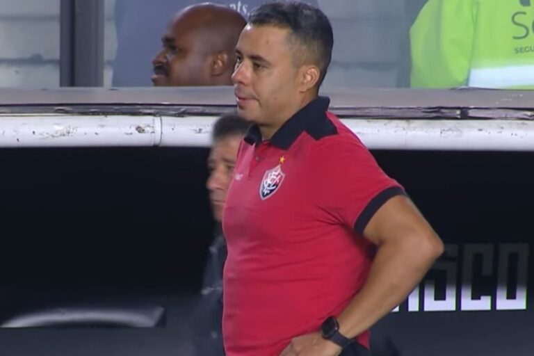 Após derrota para o Vasco, Jair revela: “não teve treino para esse jogo e não vai ter outra vez”