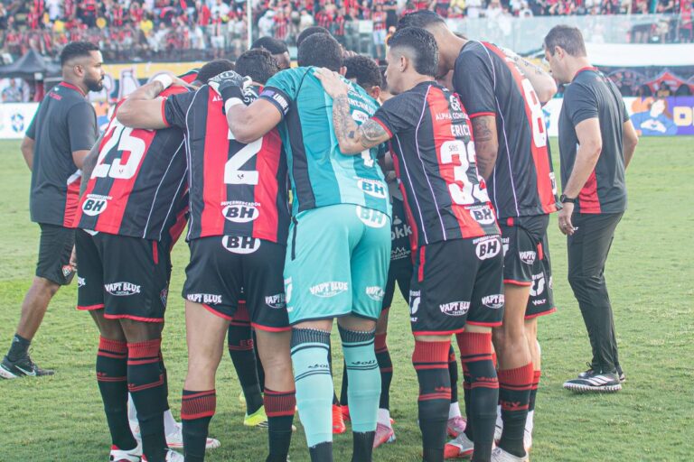 Vitória x Cruzeiro: onde assistir AO VIVO a partida da 28ª rodada do Brasileirão