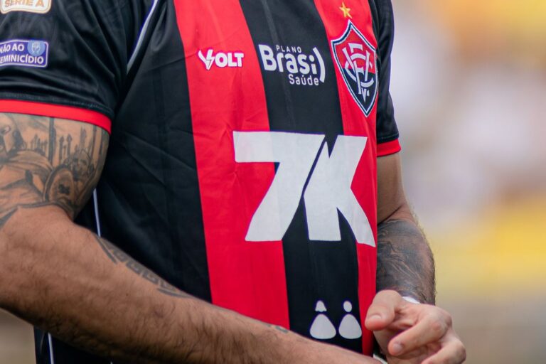 Vitória e outros clubes publicam manifesto contra fim das bets no Brasil