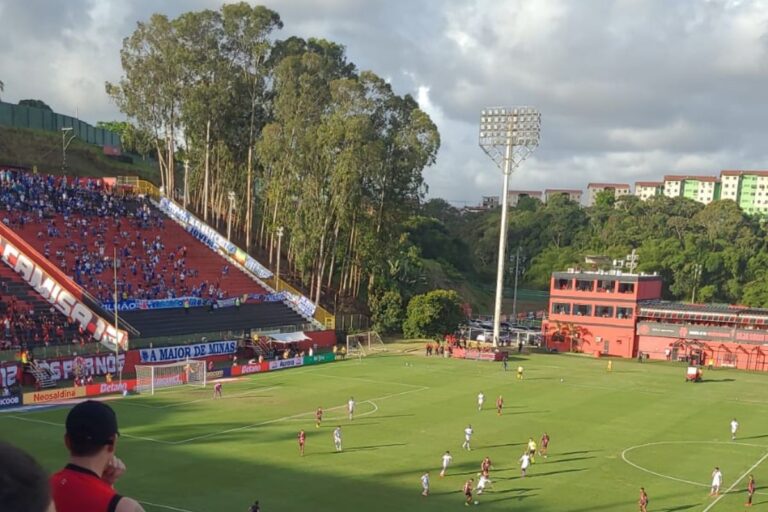 Vitória registra público de 12 mil torcedores contra o Cruzeiro
