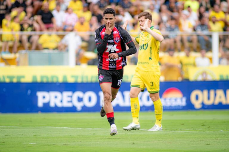 Frustrante! Vitória abre 2×0, vacila e leva o empate do Mirassol