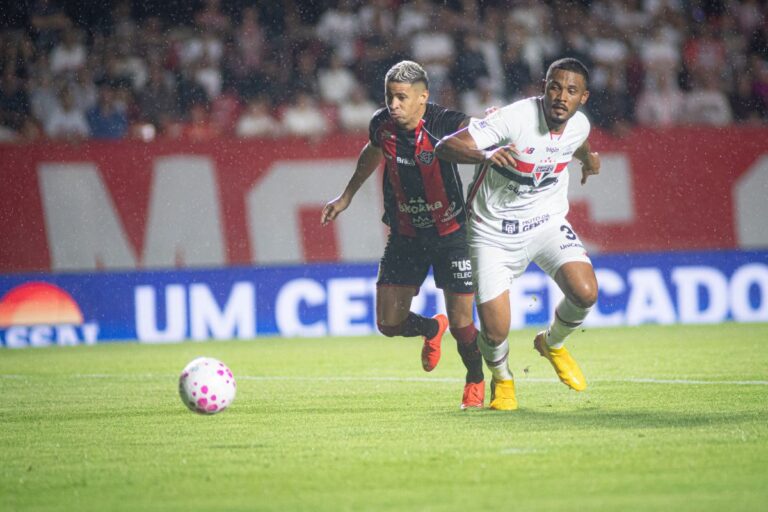 FICHA DO JOGO: São Paulo 2×1 Vitória (Brasileirão, 30ª rodada)